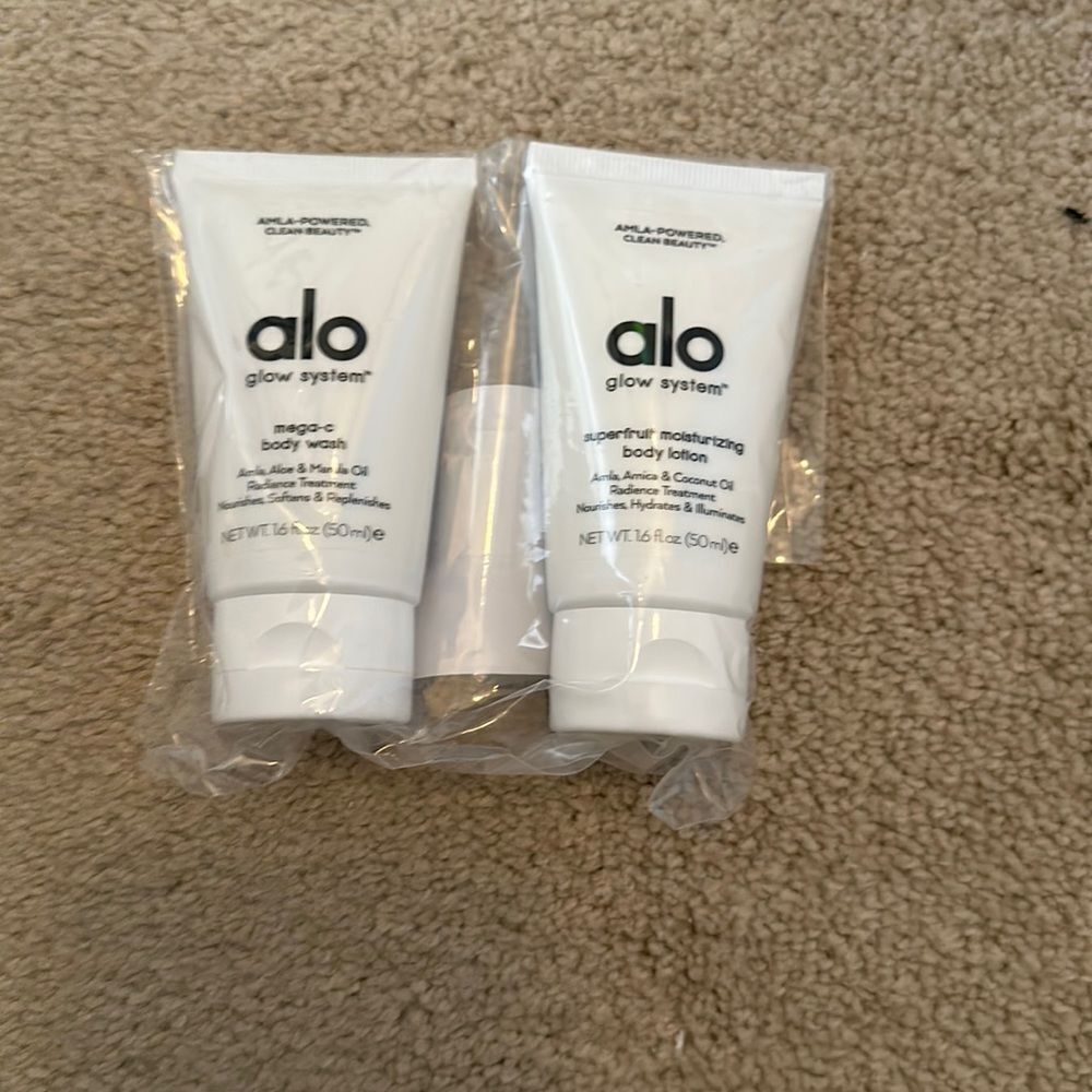 Alo yoga NWT body wash/lotion